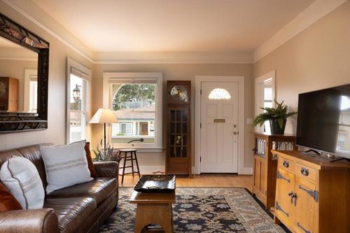 405 Carmel Ave, Pacific Grove, CA, 93950-4409 | Card Image