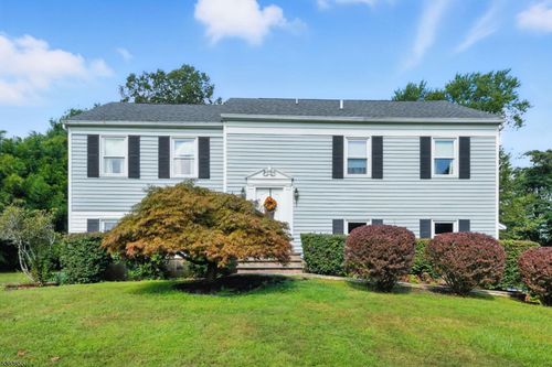 42 Witte Rd, Hampton, NJ, 08827-2510 | Card Image