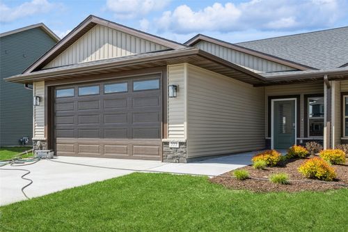 407 Solstice Court, North Liberty, IA, 52317 | Card Image