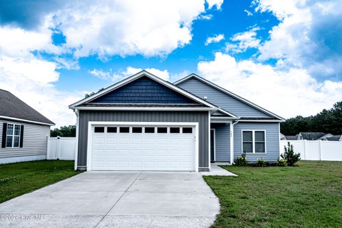103 Crooked Run Dr, New Bern, NC, 28560-1806 | Card Image