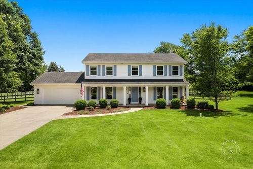 40W679 White Fence Way, St. Charles, IL, 60175-8528 | Card Image