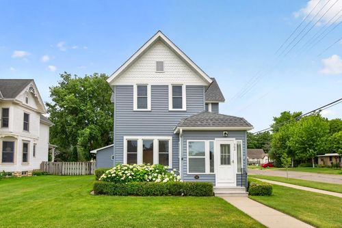 302 S Prairie Street, Lake City, MN, 55041 | Card Image