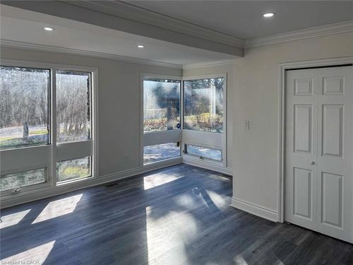 375 Blue Lake Rd, Saint George, ON, N0E1N0 | Card Image