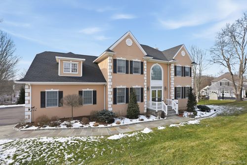 79 Majestic Rdg, Carmel, NY, 10512-1830 | Card Image