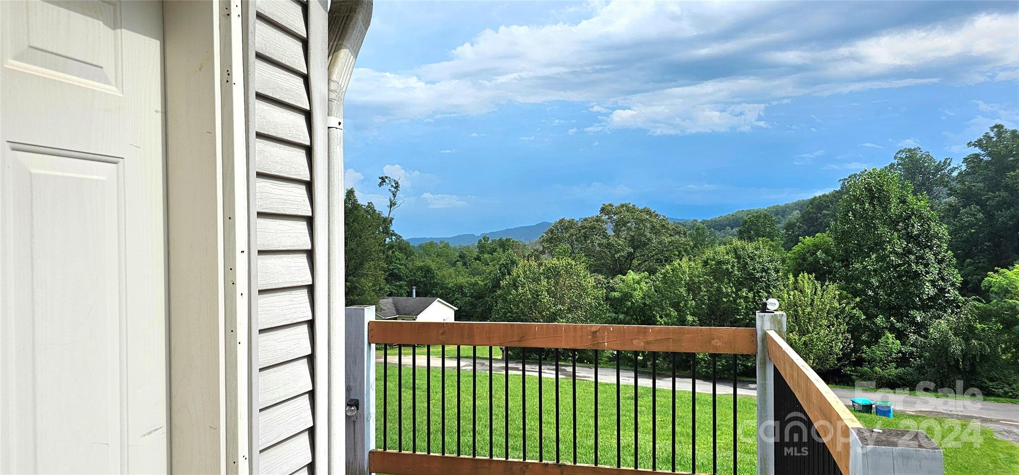 Jackson View Rd, Asheville, NC 28806