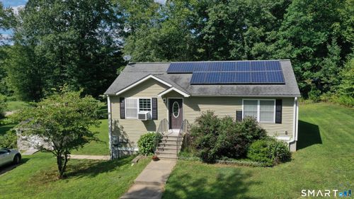 524 Christopher Way, Killingly, CT, 06241-1330 | Card Image