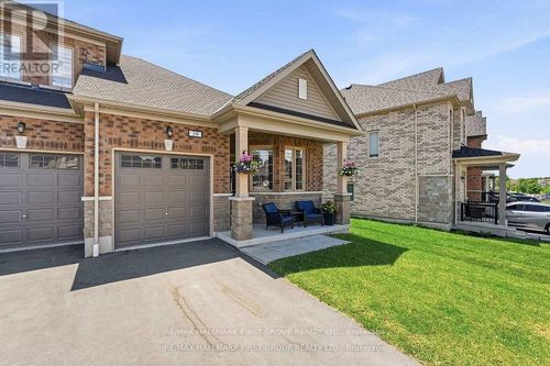 38 Southampton St, Port Perry, ON, L9L0C6 | Card Image
