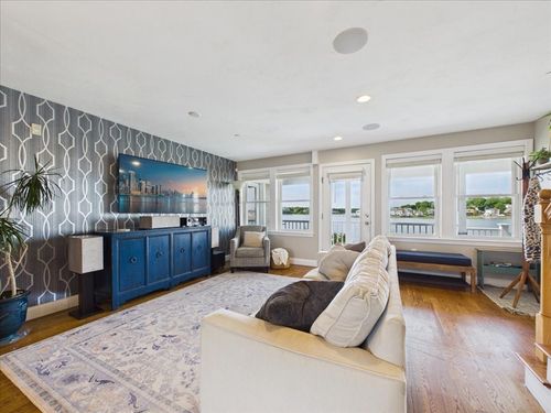 3-7 Bay St, Hull, MA, 02045-2966 | Card Image
