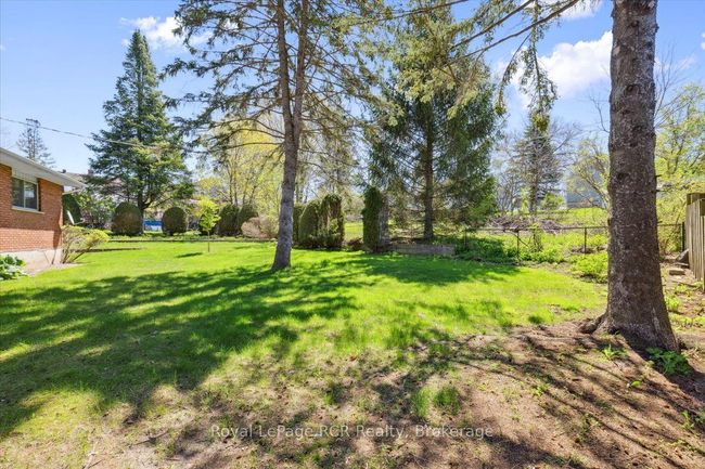 371 4 Th Ave, House other with 4 bedrooms, 2 bathrooms and 6 parking in Hanover ON | Image 32