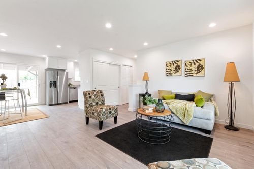 4013 David Dr, North Highlands, CA, 95660-4516 | Card Image