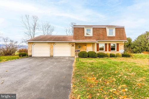 45 Bloserville Rd, CARLISLE, PA, 17015-9441 | Card Image