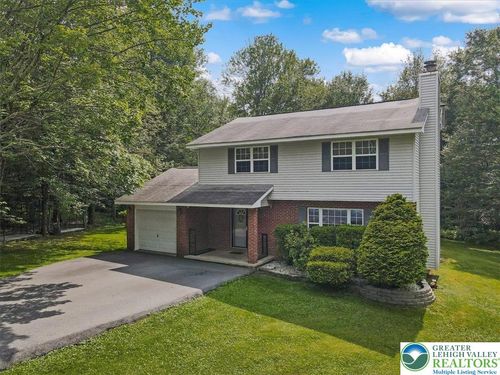 236 Ridge Ct, Saylorsburg, PA, 18353-8563 | Card Image