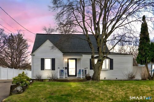 20 Nassau Cir, East Hartford, CT, 06118-3233 | Card Image