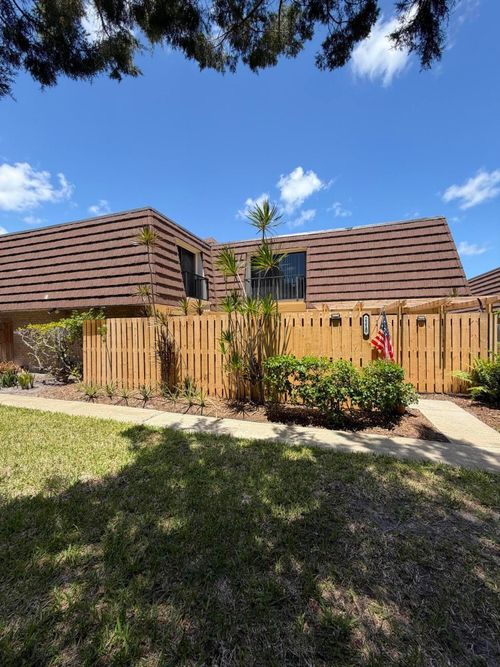 2210 22nd Ln, Palm Beach Gardens, FL, 33418-3568 | Card Image