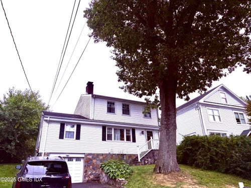 19 Wescott St, Riverside, CT, 06878-1409 | Card Image