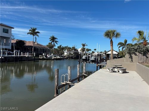 452 Seabee Ave, NAPLES, FL, 34108-2101 | Card Image