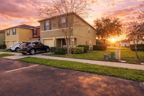 19-572 Cresting Oak Cir, ORLANDO, FL, 32824-6132 | Card Image