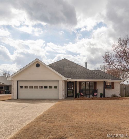 760 Summer Ln, Prattville, AL, 36066-6132 | Card Image