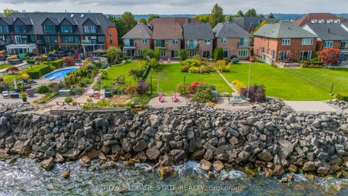 55 Edgewater Dr, Stoney Creek, ON, L8E4Z2 | Card Image