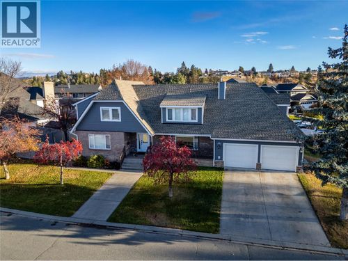 1915 Glen Gary Dr, Kamloops, BC, V2E1P5 | Card Image