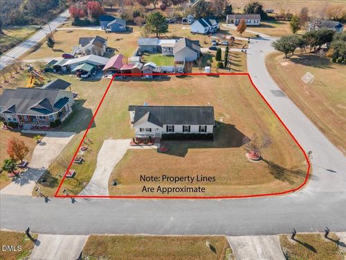 33 Meade Dr, Four Oaks, NC, 27524-7319 | Card Image