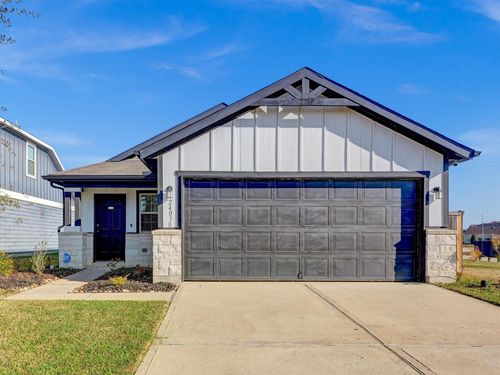 24038 Hay Iron Dr, Hockley, TX, 77447-2044 | Card Image