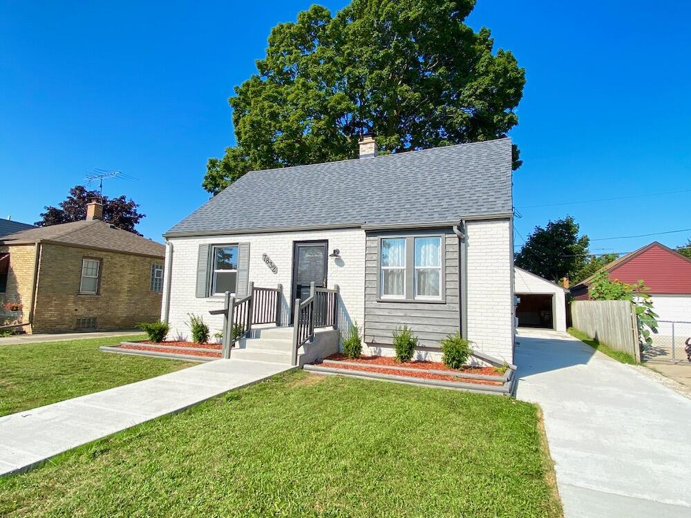 22nd Ave, Kenosha, WI 53143