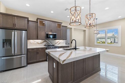 7282 Saona Ct, NAPLES, FL, 34113-9072 | Card Image