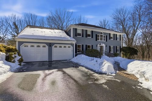 194 Sanborn Ln, Reading, MA, 01867-1011 | Card Image