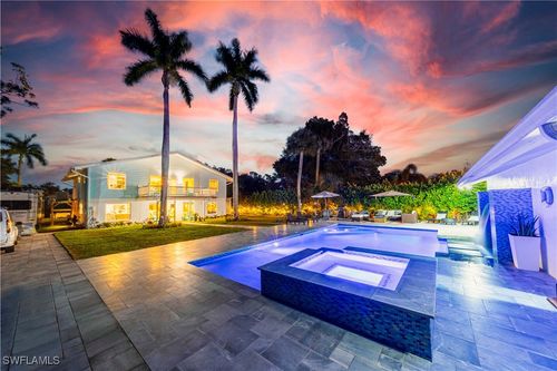 27237 Rio Vista Cir, BONITA SPRINGS, FL, 34135-4730 | Card Image