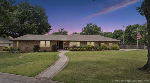 3606 S Gary Place, Tulsa, OK, 74105 | Card Image