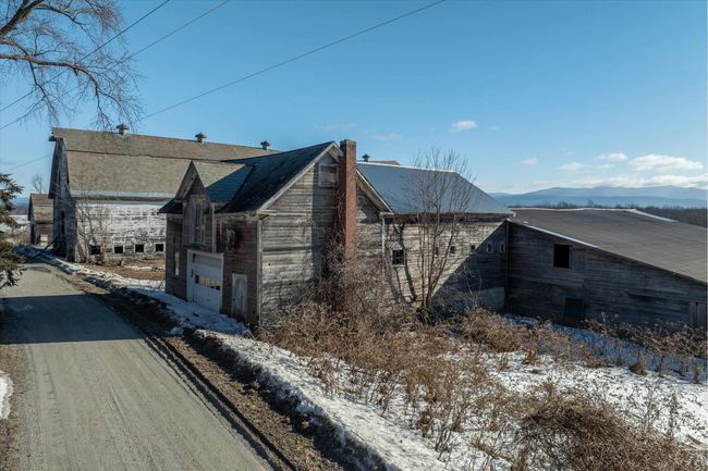 25 Crosby Rd, House other with 4 bedrooms, 2 bathrooms and null parking in Whiting VT | Image 5
