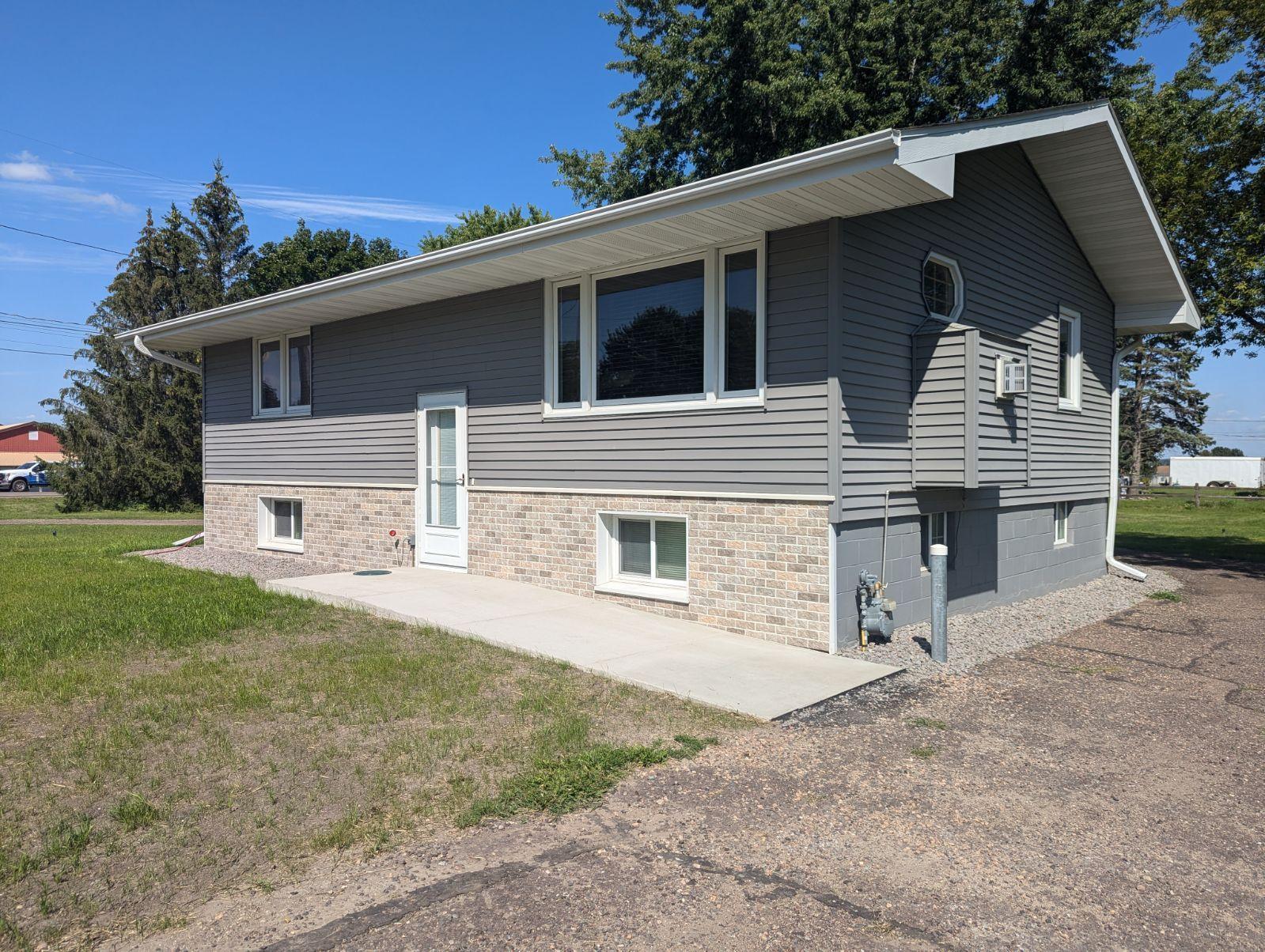 Oak Ave, Maple Lake, MN 55358