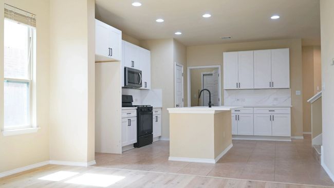 1024 Chad Loop, House other with 4 bedrooms, 3 bathrooms and 4 parking in Round Rock TX | Image 10