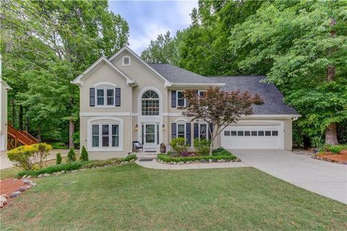 870 Connell Ln, Lawrenceville, GA, 30044-6123 | Card Image