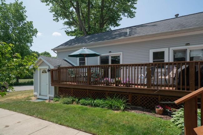UNIT-22 - 7372 N Shore Dr, Condo with 3 bedrooms, 3 bathrooms and null parking in South Haven MI | Image 27