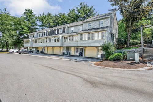 5-5 Axle Tree Rd, Merrimack, NH, 03054-4402 | Card Image