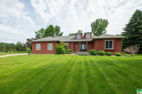 5510 Christy Rd, Sioux City, IA, 51106-9704 | Card Image