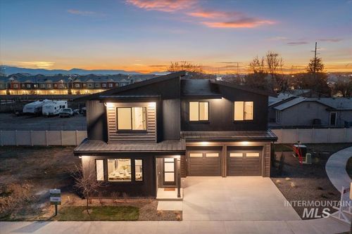 60 N Feather Reed Ave, Meridian, ID, 83642-1439 | Card Image