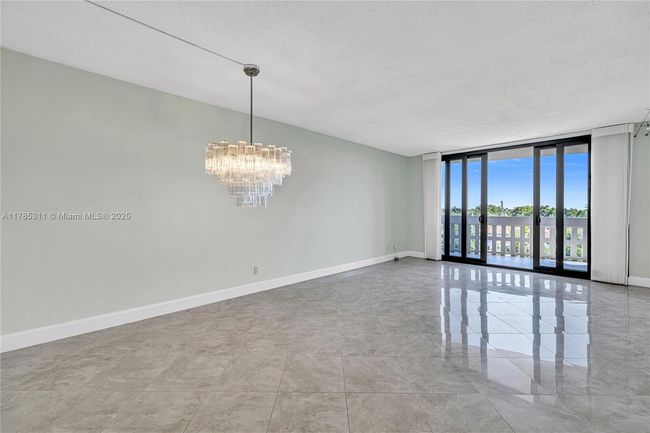 APT-624 - 90 Edgewater Dr, Condo with 2 bedrooms, 3 bathrooms and null parking in Coral Gables FL | Image 9