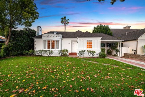4322 N Clybourn Avenue, Toluca Lake, CA, 91505 | Card Image