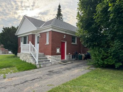 484 Miller Ave, House other with 2 bedrooms, 3 bathrooms and 3 parking in Oshawa ON | Image 3