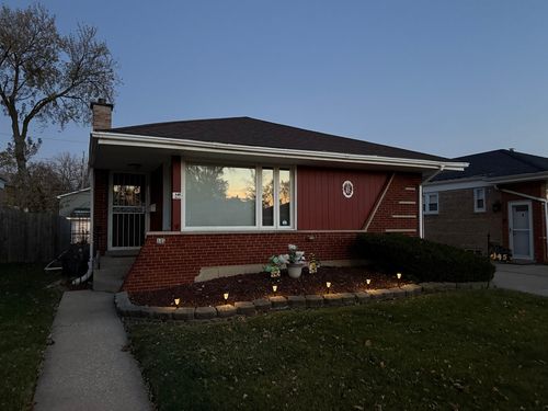 145 Rice Ave, Bellwood, IL, 60104-1240 | Card Image