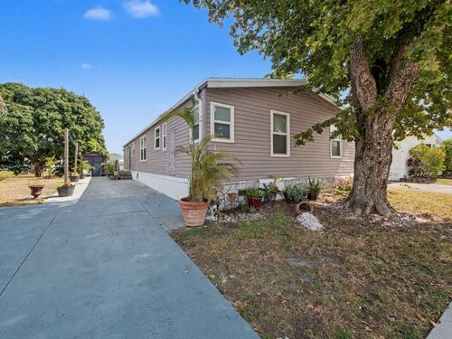 1700 Sw 66th Ave, Boca Raton, FL, 33428-7817 | Card Image