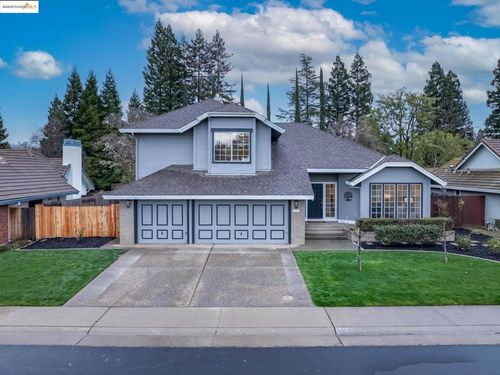 1307 Meadowvista Way, Roseville, CA, 95661-5058 | Card Image