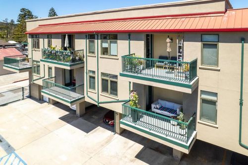 204-1111 Ocean St, Santa Cruz, CA, 95060-2898 | Card Image