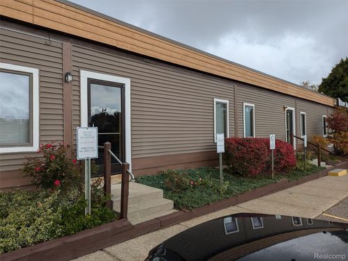 suite-h-3237 Beecher Road, Flint Charter Township, MI, 48532 | Card Image