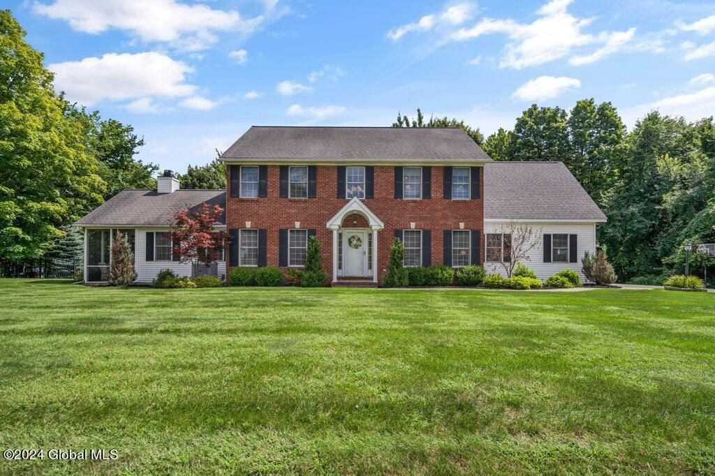 Thomas Dr, Wynantskill, NY 12198