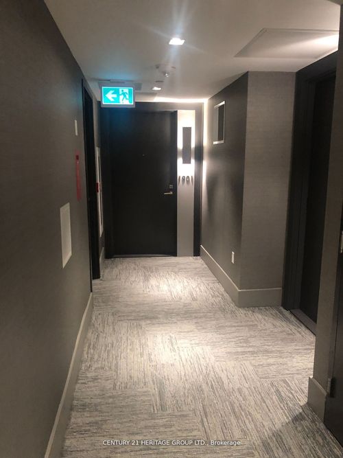 {{alt}} | Card Image