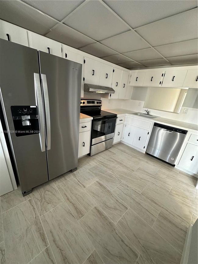 APT-202 - 3571 Inverrary Dr, Condo with 2 bedrooms, 2 bathrooms and null parking in Lauderhill FL | Image 29